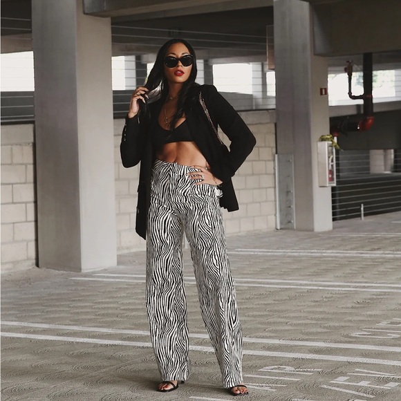 Zebra Faux Leather Pants - Picture 6 of 11